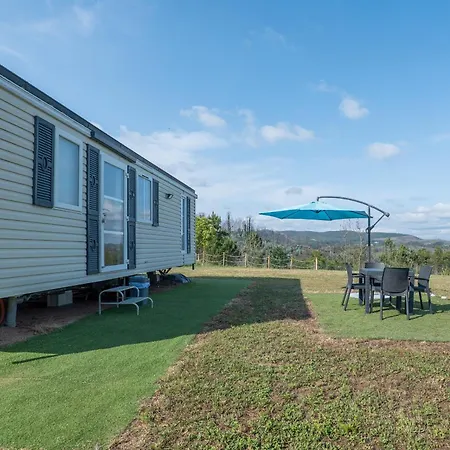 Glamping Frog Farm Dom wakacyjny *