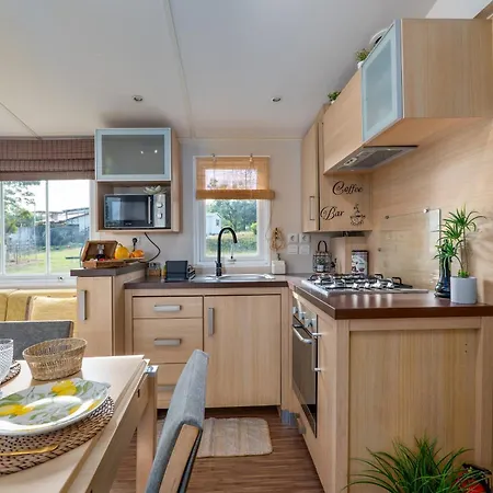 Glamping Frog Farm Dom wakacyjny *