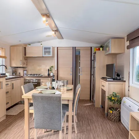 Prázdninový dům Glamping Frog Farm Foz do Sousa
