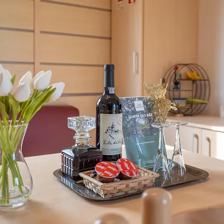 Glamping Frog Farm בית נופש Foz do Sousa