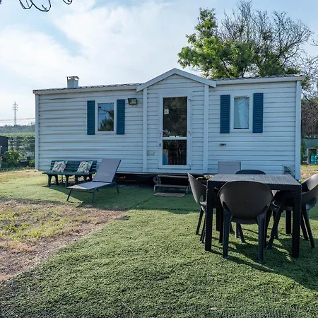 Glamping Frog Farm Feriehus