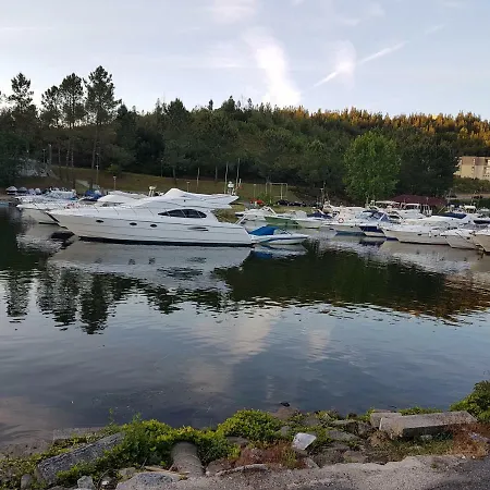 Glamping Frog Farm בית נופש