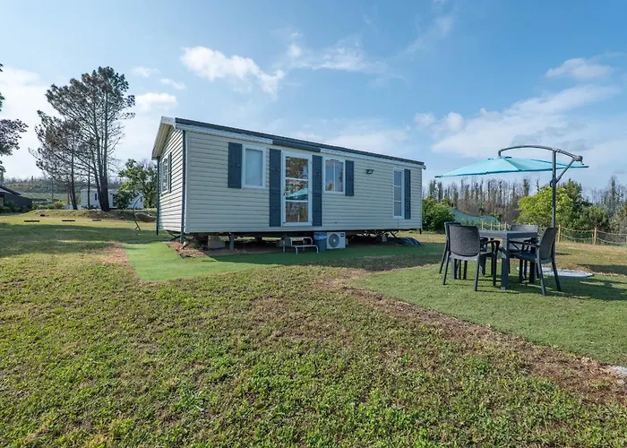 Glamping Frog Farm Hébergement de vacances Foz do Sousa