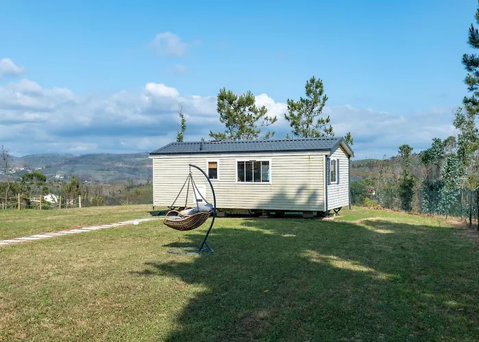 Glamping Frog Farm Hébergement de vacances Foz do Sousa