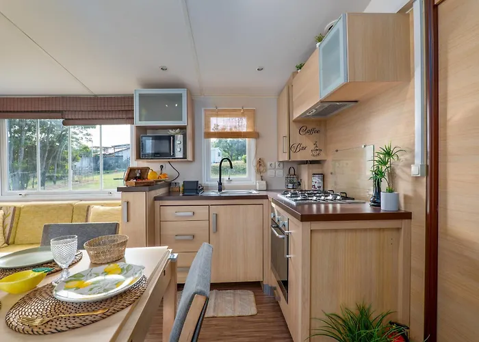 Glamping Frog Farm Hébergement de vacances *