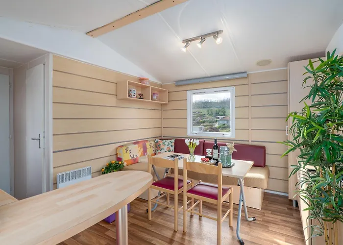 Glamping Frog Farm Hébergement de vacances Foz do Sousa